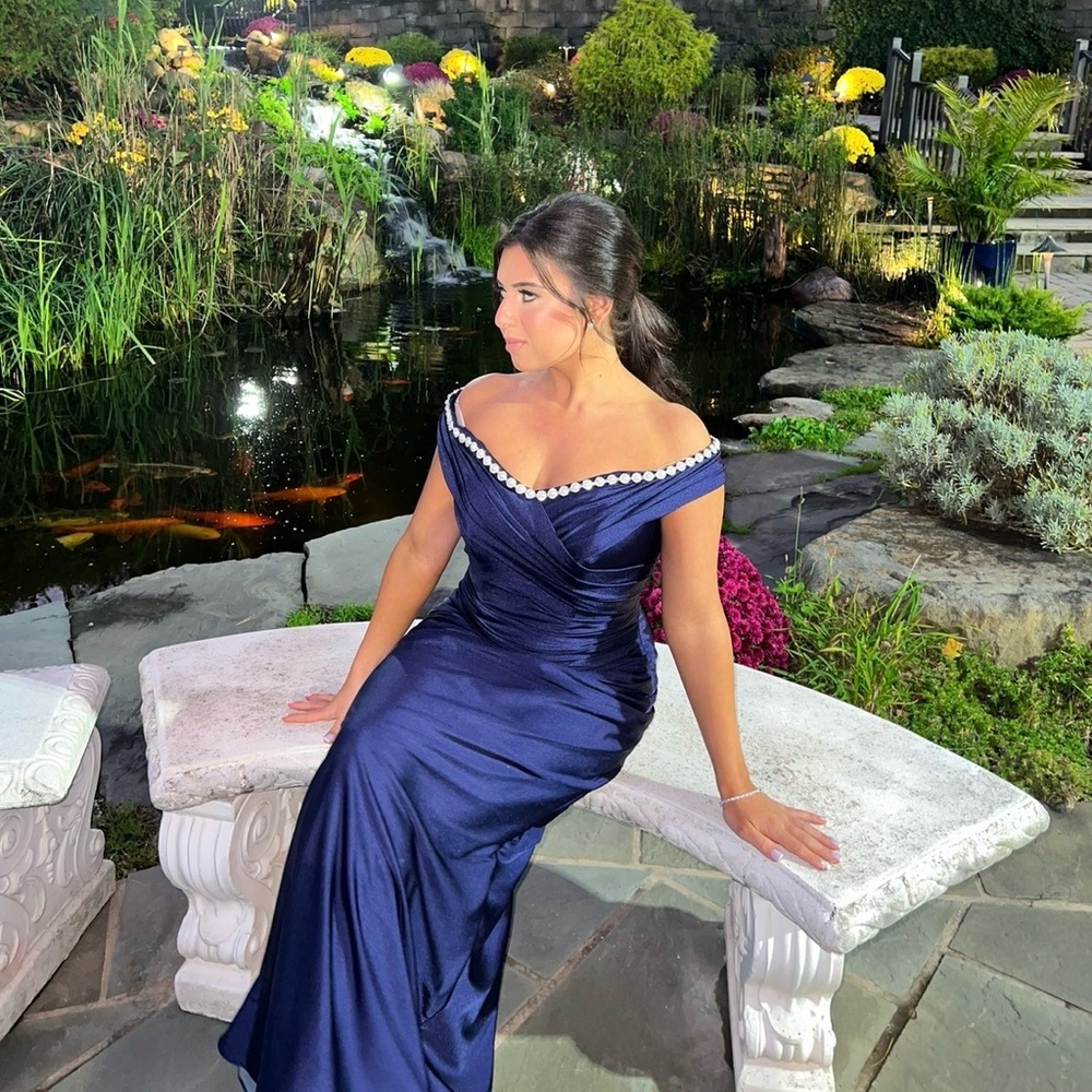 Elegant Navy Off-Shoulder Dress